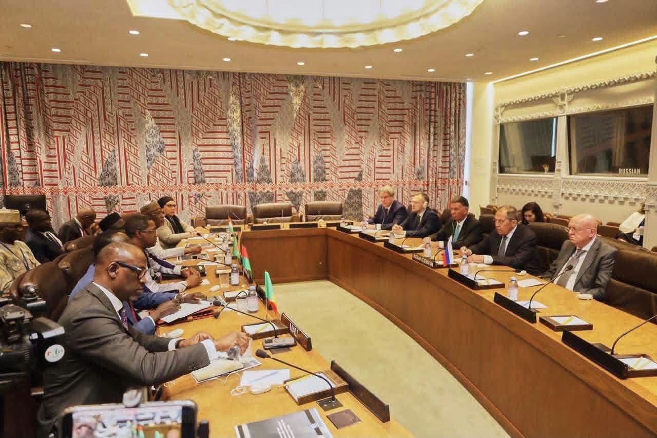 Dans le cadre de leur concertation diplomatique régulière,  les Ministres des Affaires étrangères de la Confédération des Etats du Sahel (AES) ont eu,